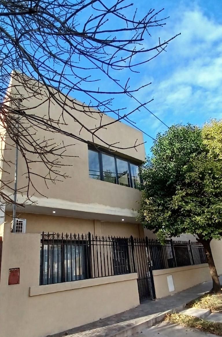 Imagen de la propiedad CASA EN VENTA 3 DORMITORIOS 