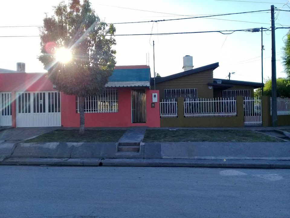 Imagen de la propiedad CASA + LOCAL COMERCIAL EN VENTA