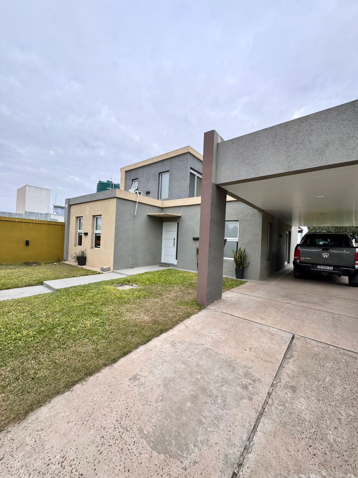 Imagen de la propiedad CASA EN VENTA - ACCESO NORTE