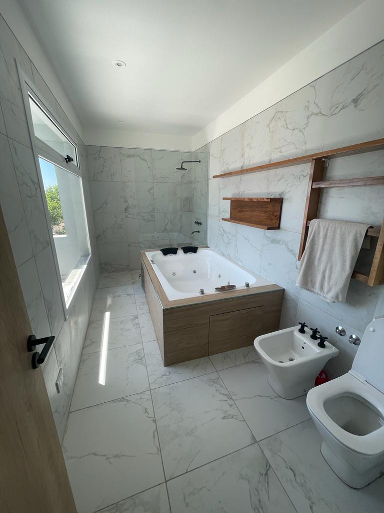 Imagen de la propiedad CASA PUERTO URQUIZA