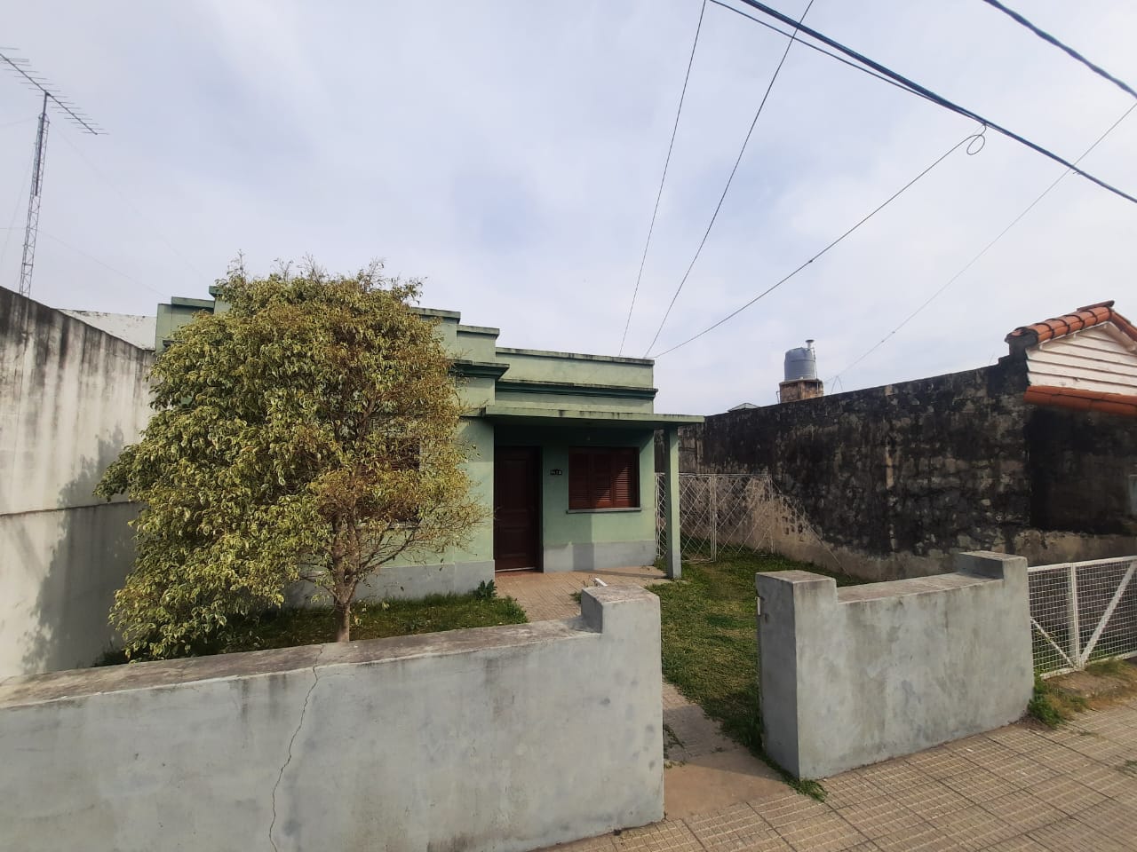 Imagen de la propiedad CASA EN VENTA (APTA CREDITO)